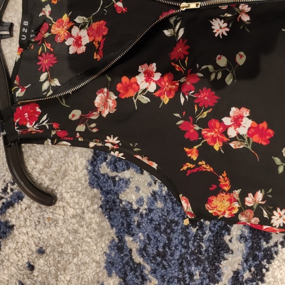 Floral Tanktop - Picture 4 of 9